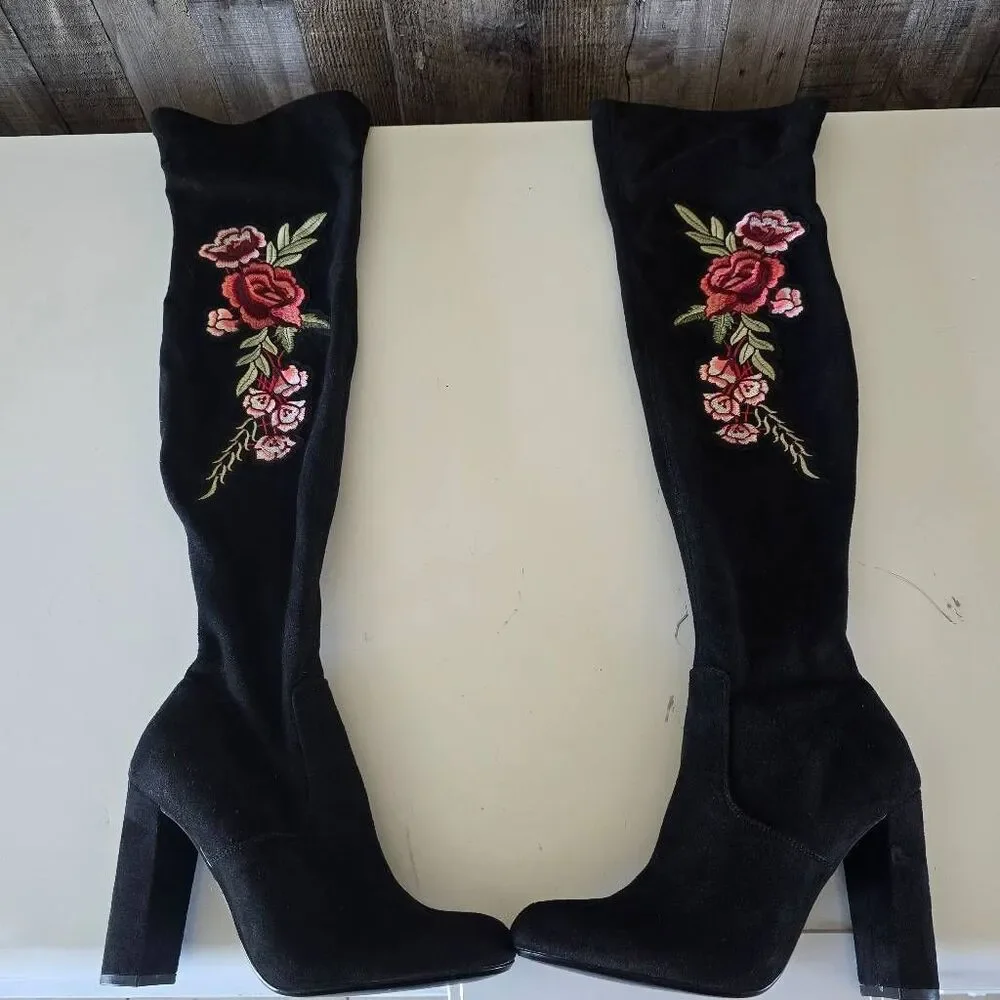 Steve Madden Mozee Black Faux Suede Embroidered Rose Over The Knee Boots 7.5 NWO